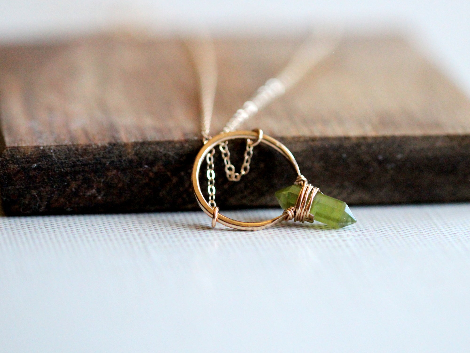 Crest Necklace - Peridot